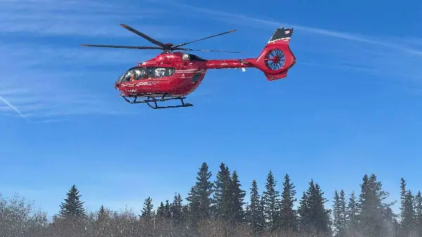 Two dead, three injured in crash northeast of Calgary