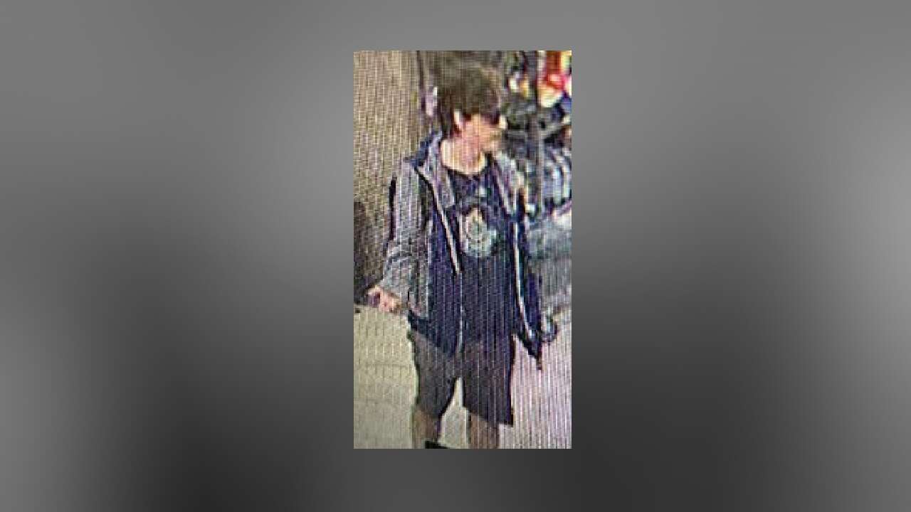 Suspect sought in sexual assault investigation in downtown Toronto; police release image 