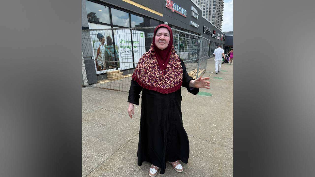Peel Police Seek Help Identifying Woman Found Wandering in Mississauga 
