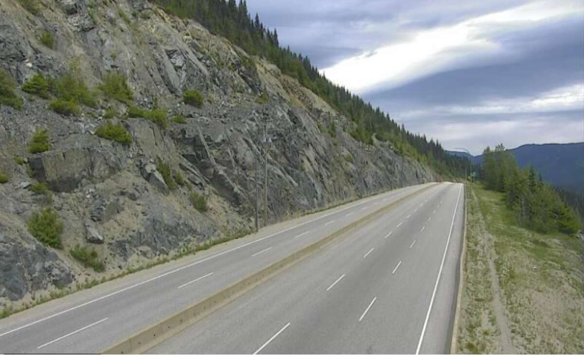  Wrong-way crash on Coquihalla Highway leaves one person dead 