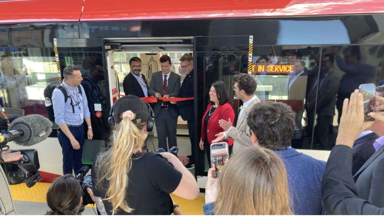 New C10 transit cars enter service in Calgary