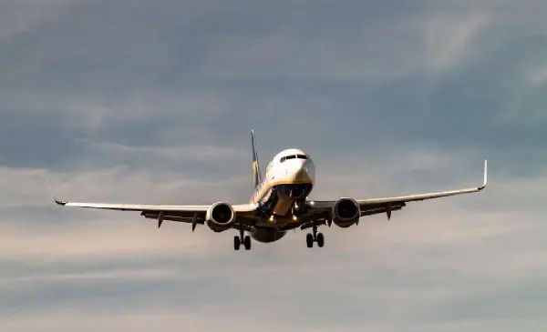 Ottawa offers $150M loans to struggling airlines amid Middle East fuel crisis