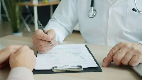 Alberta faces ongoing family doctor access challenges
