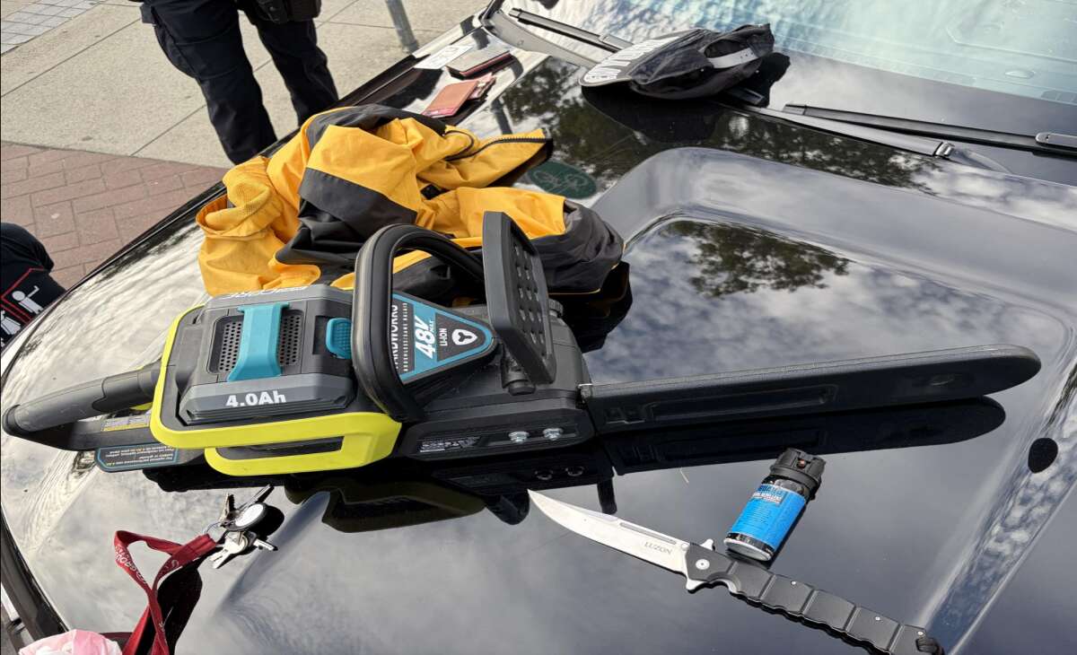 Man charged after allegedly threatening people with chainsaw in Vancouver’s west end 