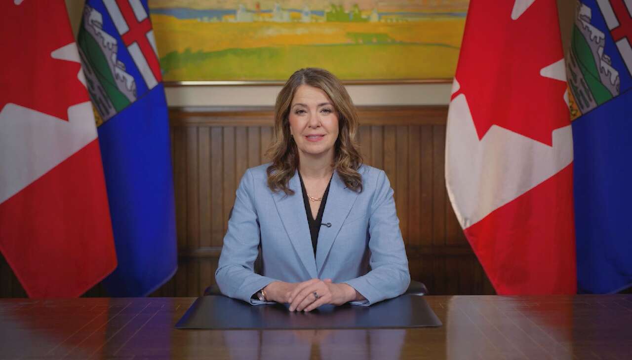 Nearly 800,000 Albertans apply for $100 energy rebate, First payments expected soon