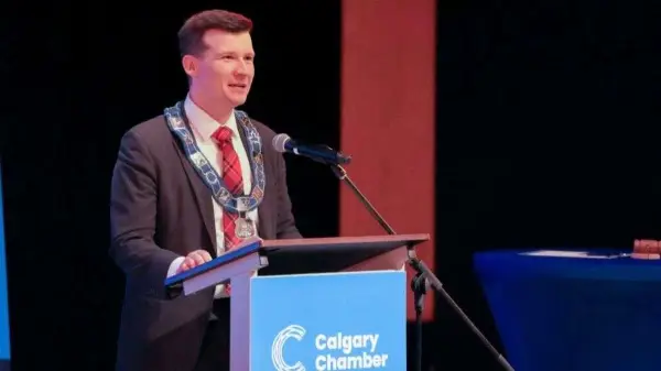 Calgary committee approves plan to explore lobbyist registry