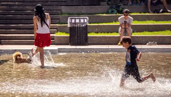 Heat warning issued across parts of Alberta as temperatures climb