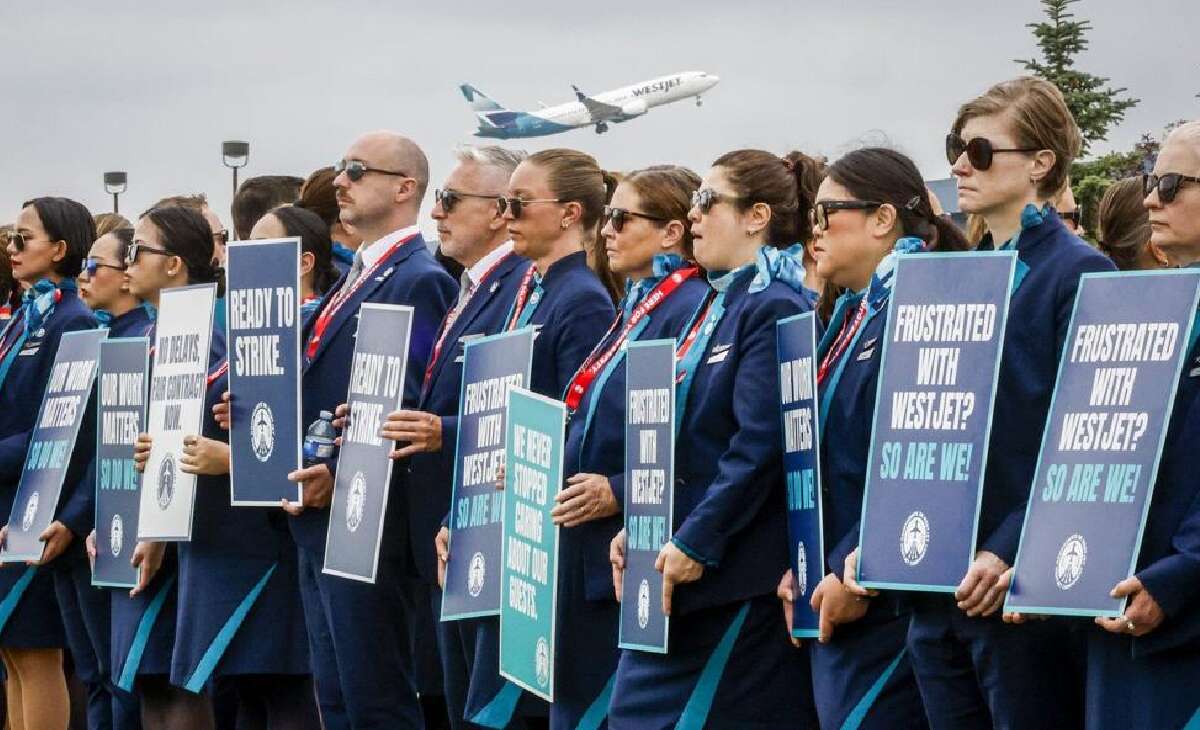 WestJet and Flight Attendants in Intense Talks as Aug. 2 Strike Deadline Looms