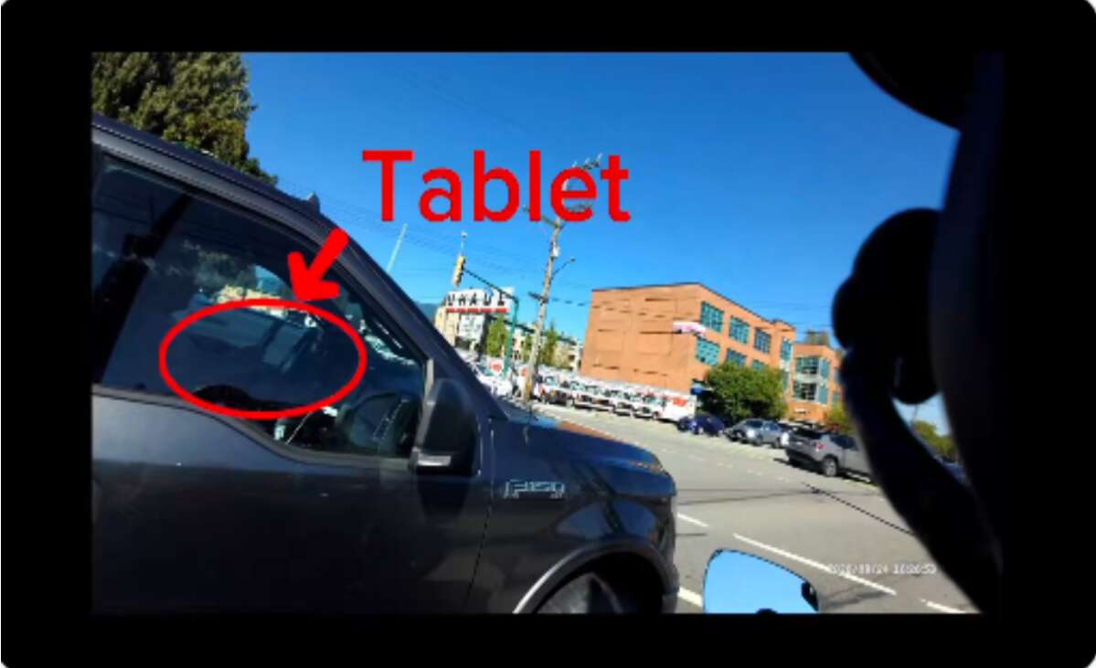 North Vancouver driver fined $368 for using tablet behind the wheel 