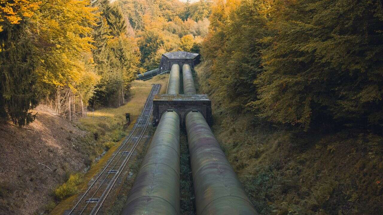 Ottawa begins fast-track process for proposed Alberta–B.C. oil pipeline