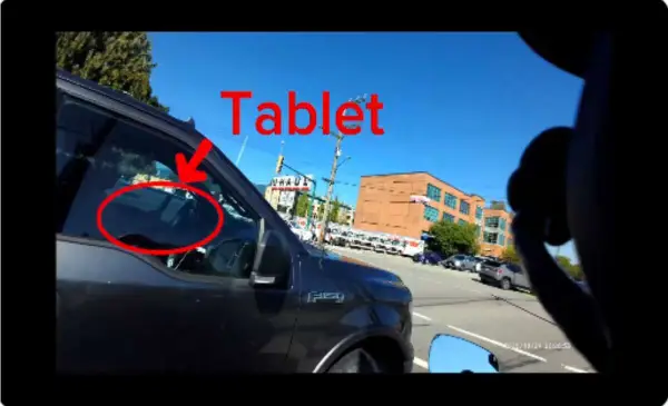 North Vancouver driver fined $368 for using tablet behind the wheel 
