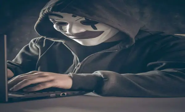Richmond RCMP warns public about scammers impersonating police officers to steal financial information 