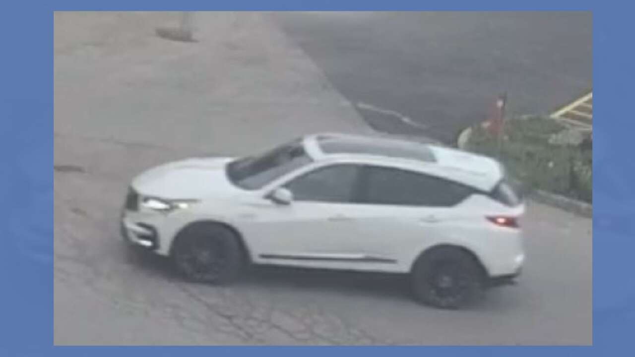 Hamilton Police investigate jewellery store robbery at CF Lime Ridge 