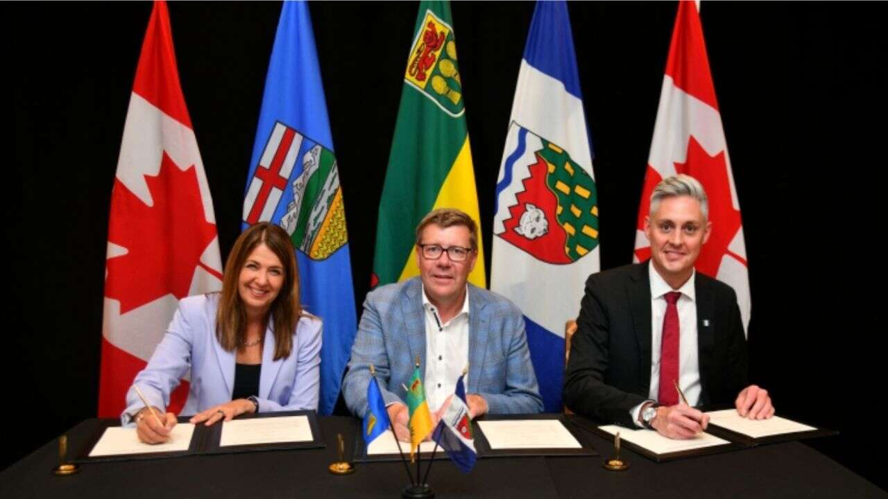 Alberta, Saskatchewan and NWT sign agreement to strengthen power grid reliability