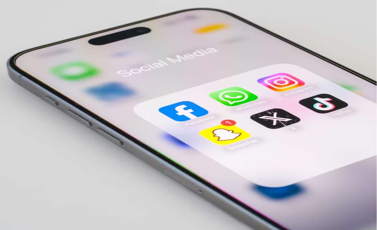 Survey finds strong Saskatchewan support for social media restrictions on children 