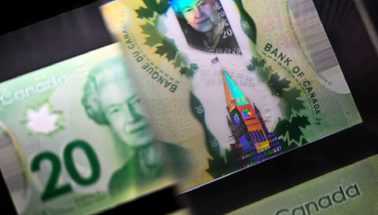Alberta unemployment rate drops slightly but remains above national average