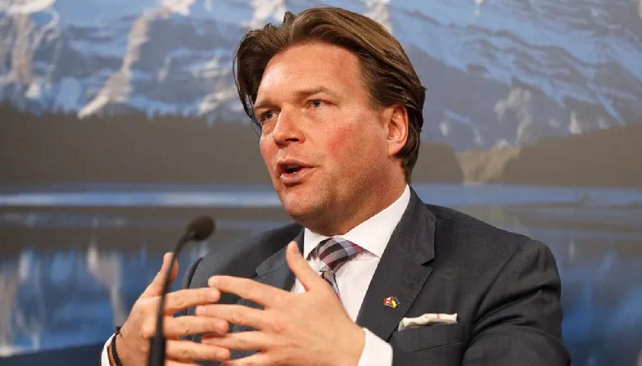 Forever Canadian registers as third-party advertiser ahead of Alberta referendum